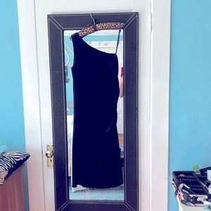 One Shoulder Vince Camuto velvet dress